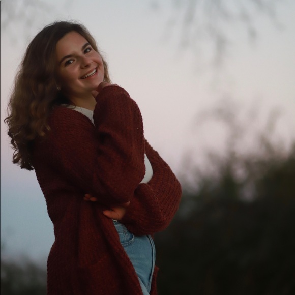 Meet your posher 🦋✨ - Picture 2 of 4